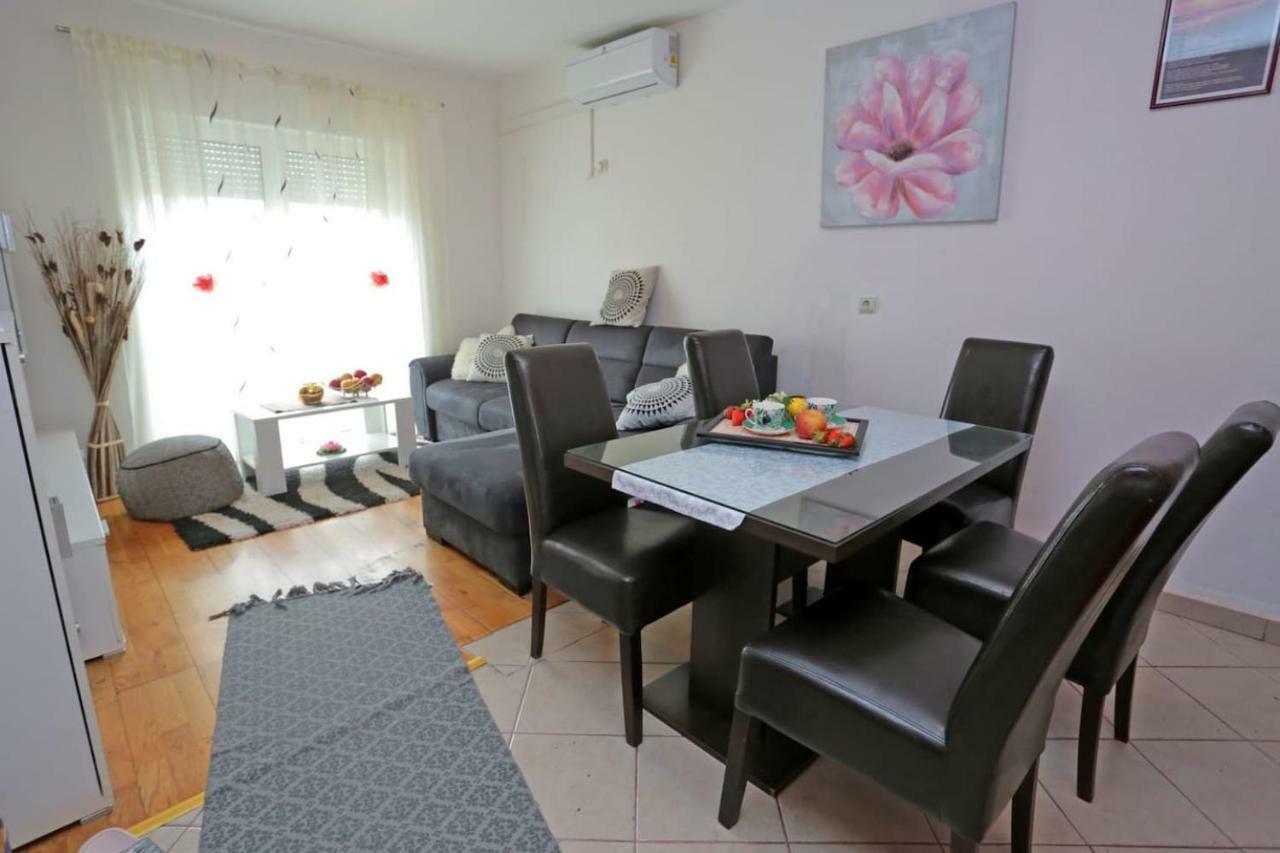 Apartment Tropic Stobrec Split Buitenkant foto